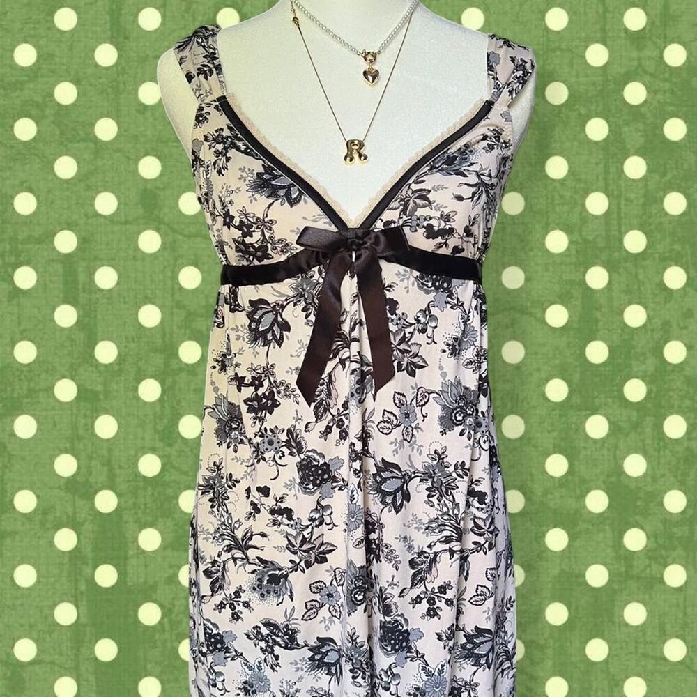 Sophie B. y2k Floral Babydoll Nightgown/Dress with Bow Detail